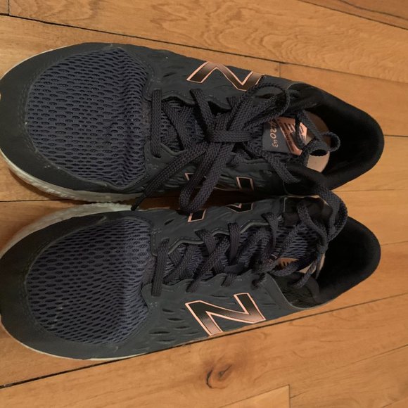 New Balance Running Shoes - Picture 3 of 3